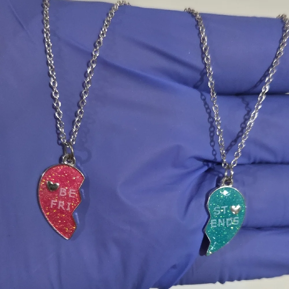 Silver Best Friends Broken Heart Necklace Set – Matching Split Pendant Jewelry
